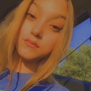 Meet your Posher, Hali